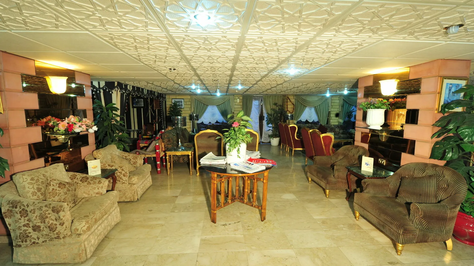 Rotanah Residence Apartments Cidde 3*,